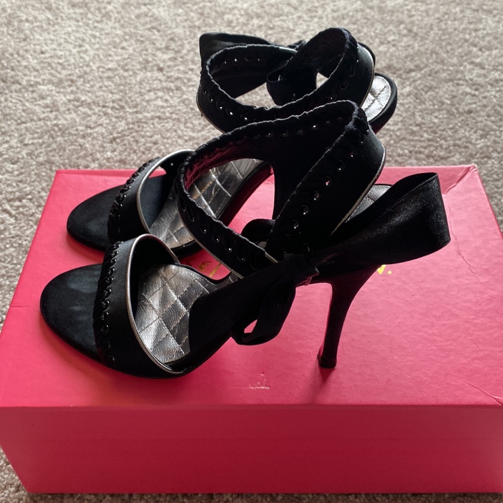 Adorable Betsy Johnson Carisa heels. Good condition.  Size 5.5